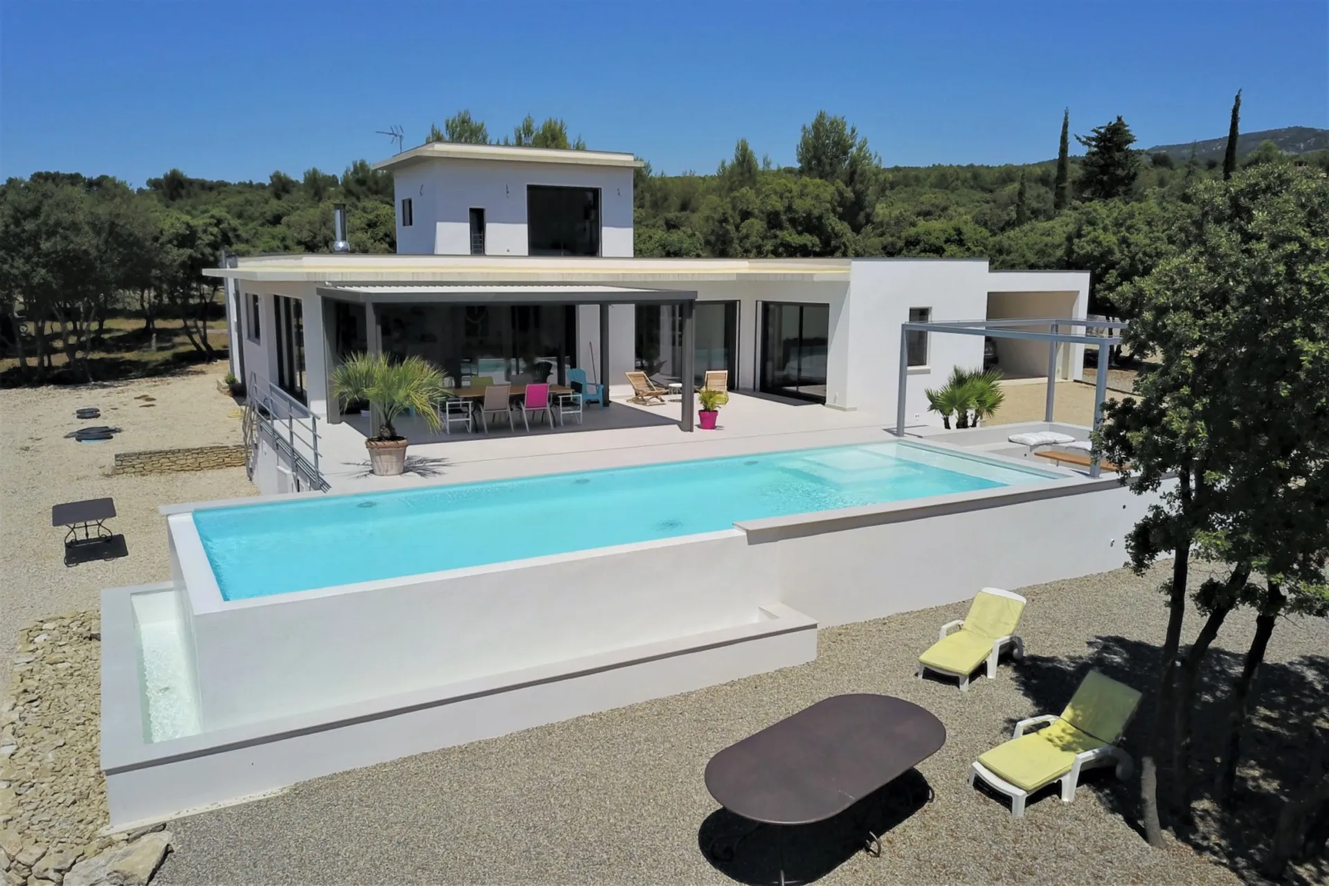 Saumane-de-Vaucluse, maison contemporaine avec magnifique vue   