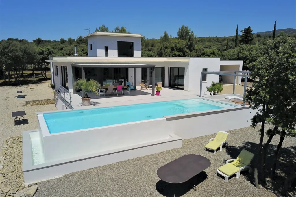 Saumane-de-Vaucluse, maison contemporaine avec magnifique vue   