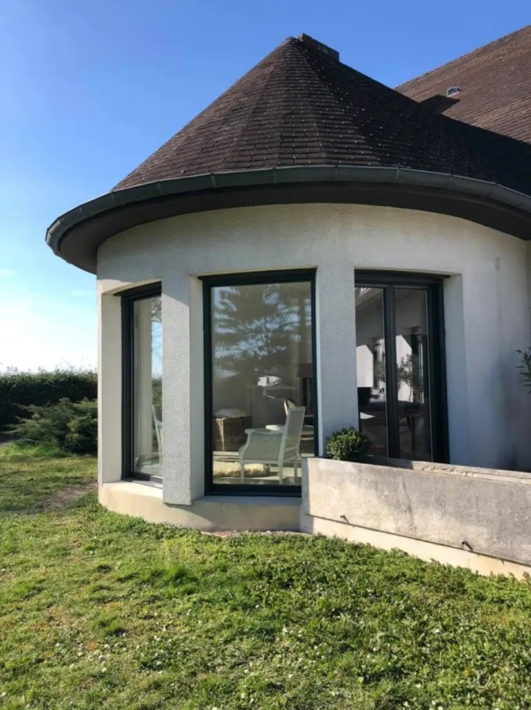 Améliorez l'efficacité énergétique de votre maison avec le remplacement de fenêtres à Le Havre (76) par entreprise RGE