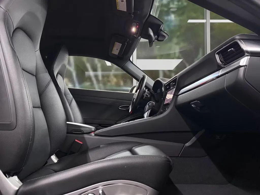 Porsche 911 Carrera 991 essence 370 ch occasion Bordeaux – Coupé sport iconique disponible immédiatement en Gironde