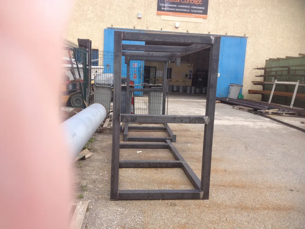 FABRICANT OSSATURE METALLIQUE A MARTIGUES PACA