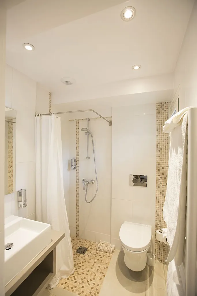 Hôtel de la plage de Bormes les mimosas Salle de douche