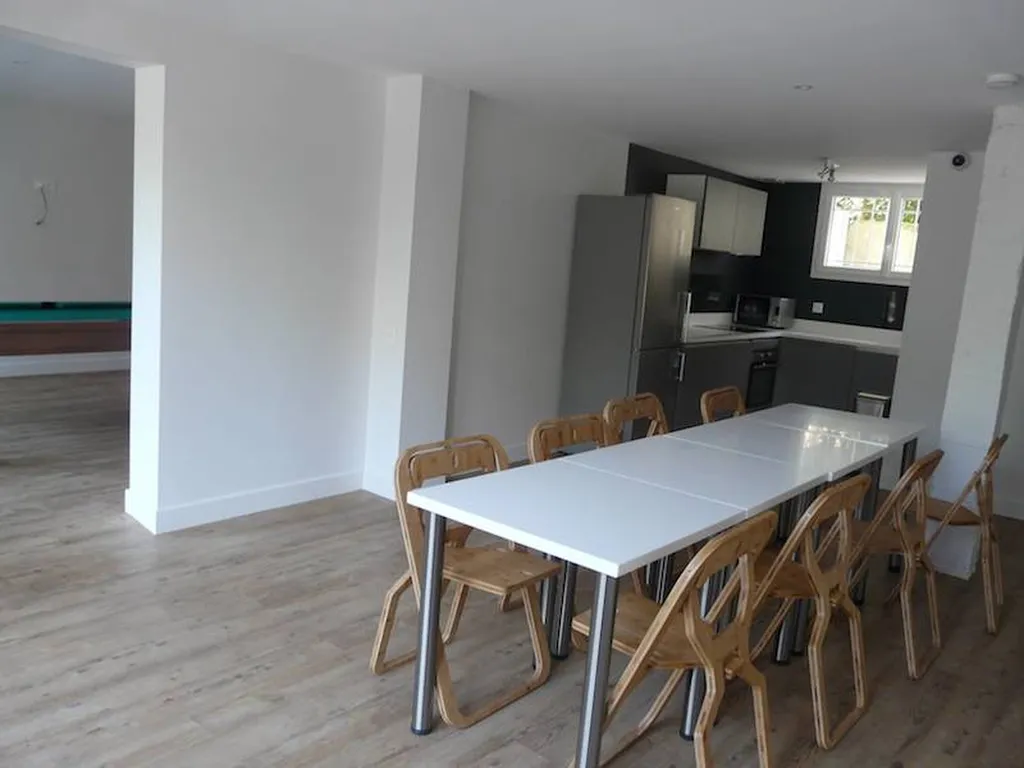 Coliving Talence 33 400 avec bel espace coworking