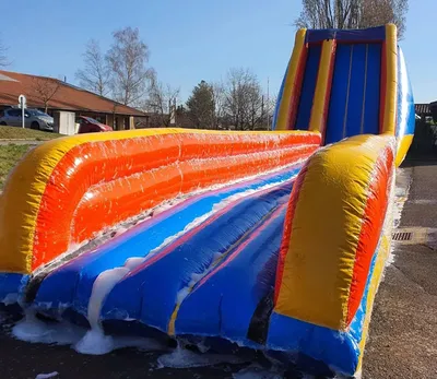 Toboggan gonflable d'occasion