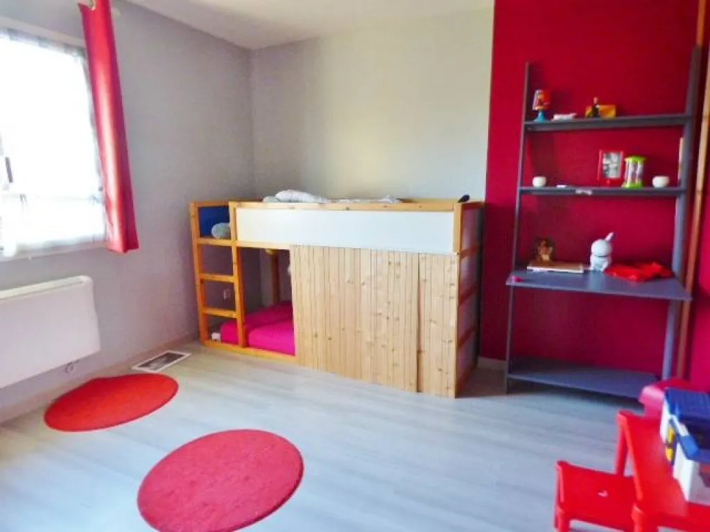 Acheter pavillon récent à étage avec jardin proche tourville la rivière 76