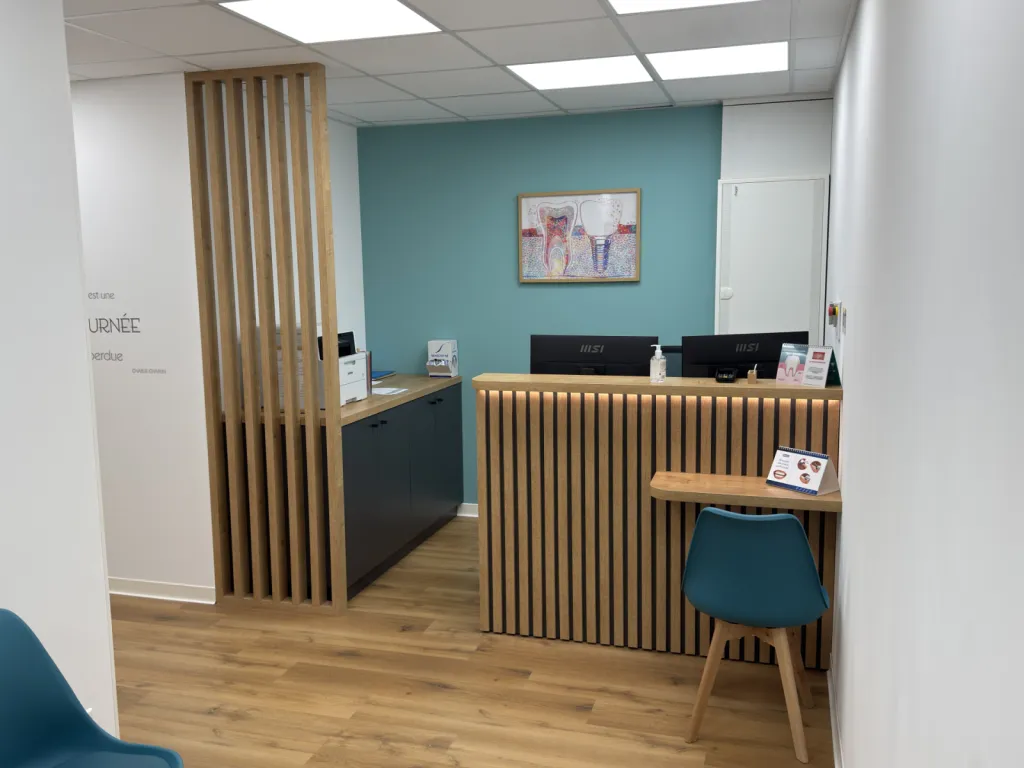 Cabinet dentaire à Ollioules 83 Entrée