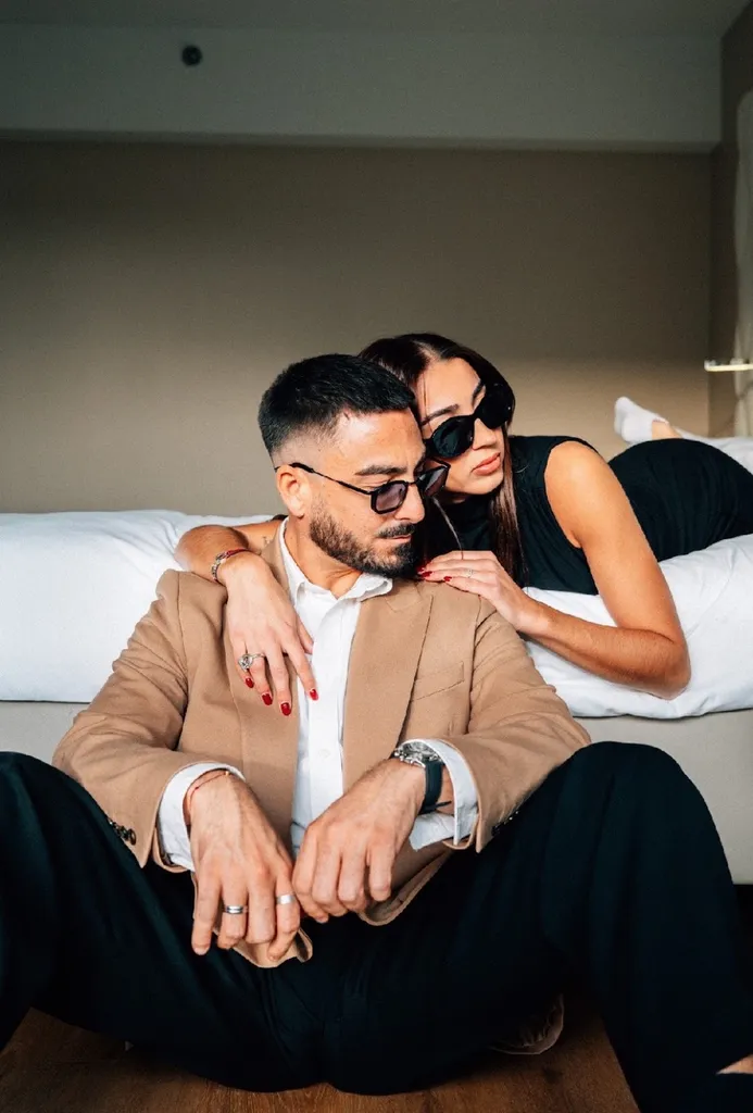 Sublimez vos tenues en couple grâce aux nombreux choix de lunette solaire disponible chez Universal Vision