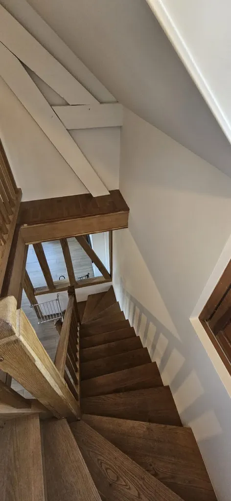 Rénovation enduit airless, peinture murs, plafonds et poutres entre ELBEUF ET ROUEN 