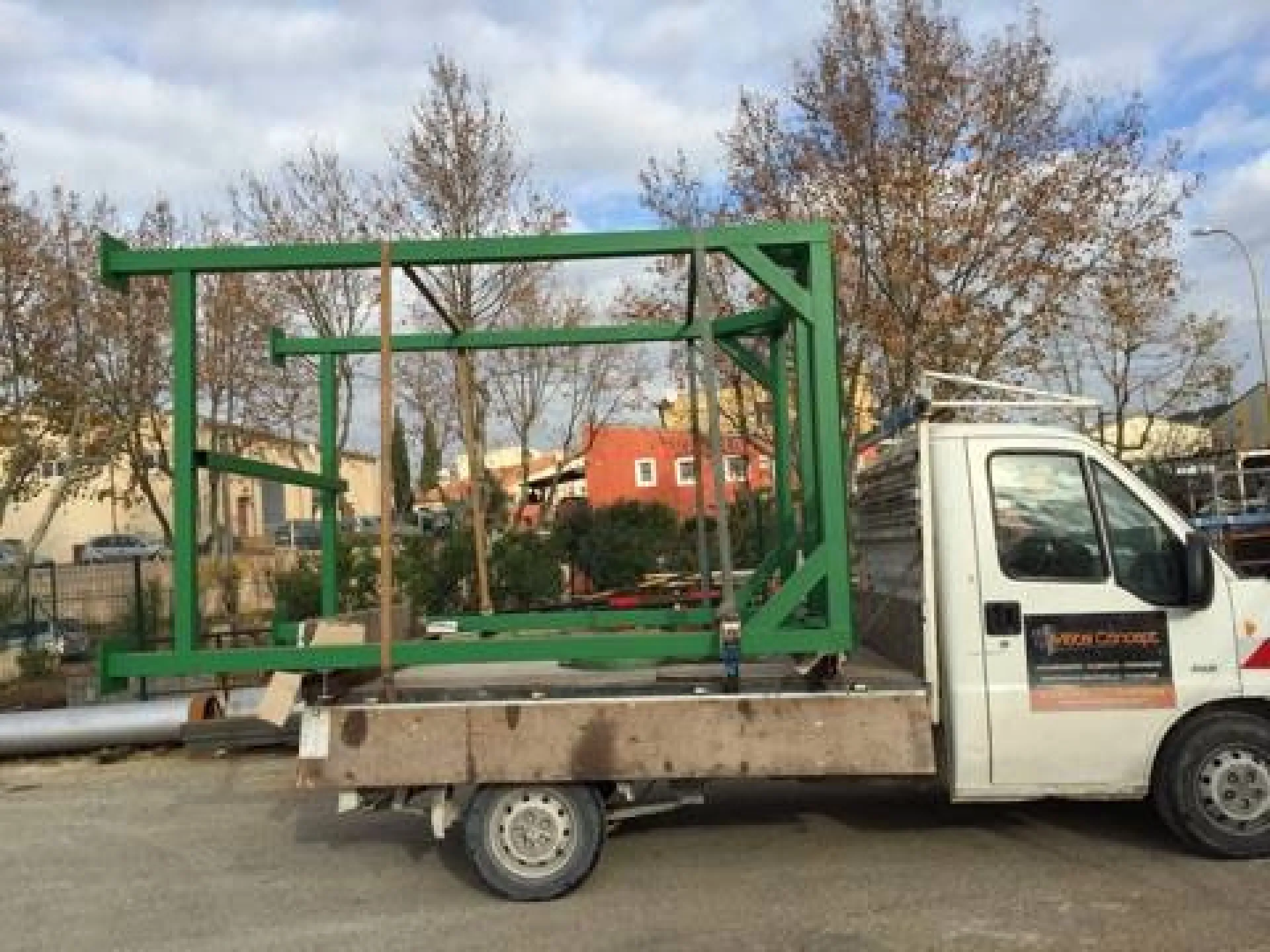 FABRICATION ET POSE STRUCTURE METALLIQUE A MARTIGUES