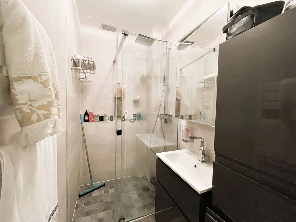 rez de chaussée avec jardin 75019