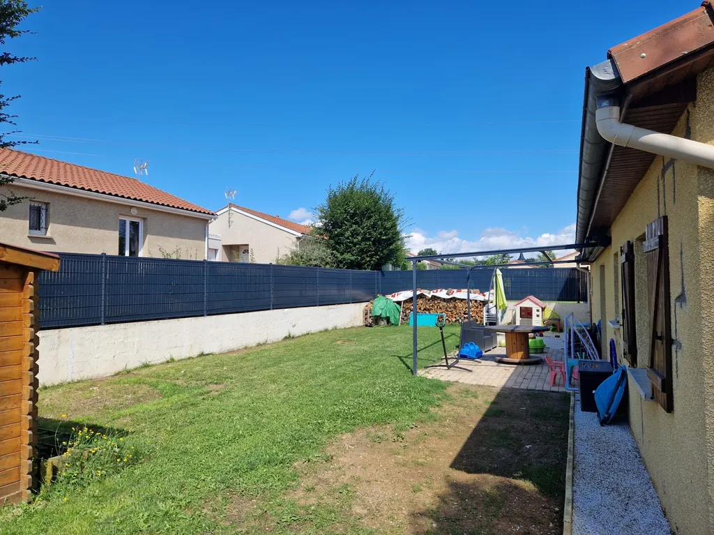 Paysagiste pour pose de cloture sur muret avec kits occultants à VILLEREST 