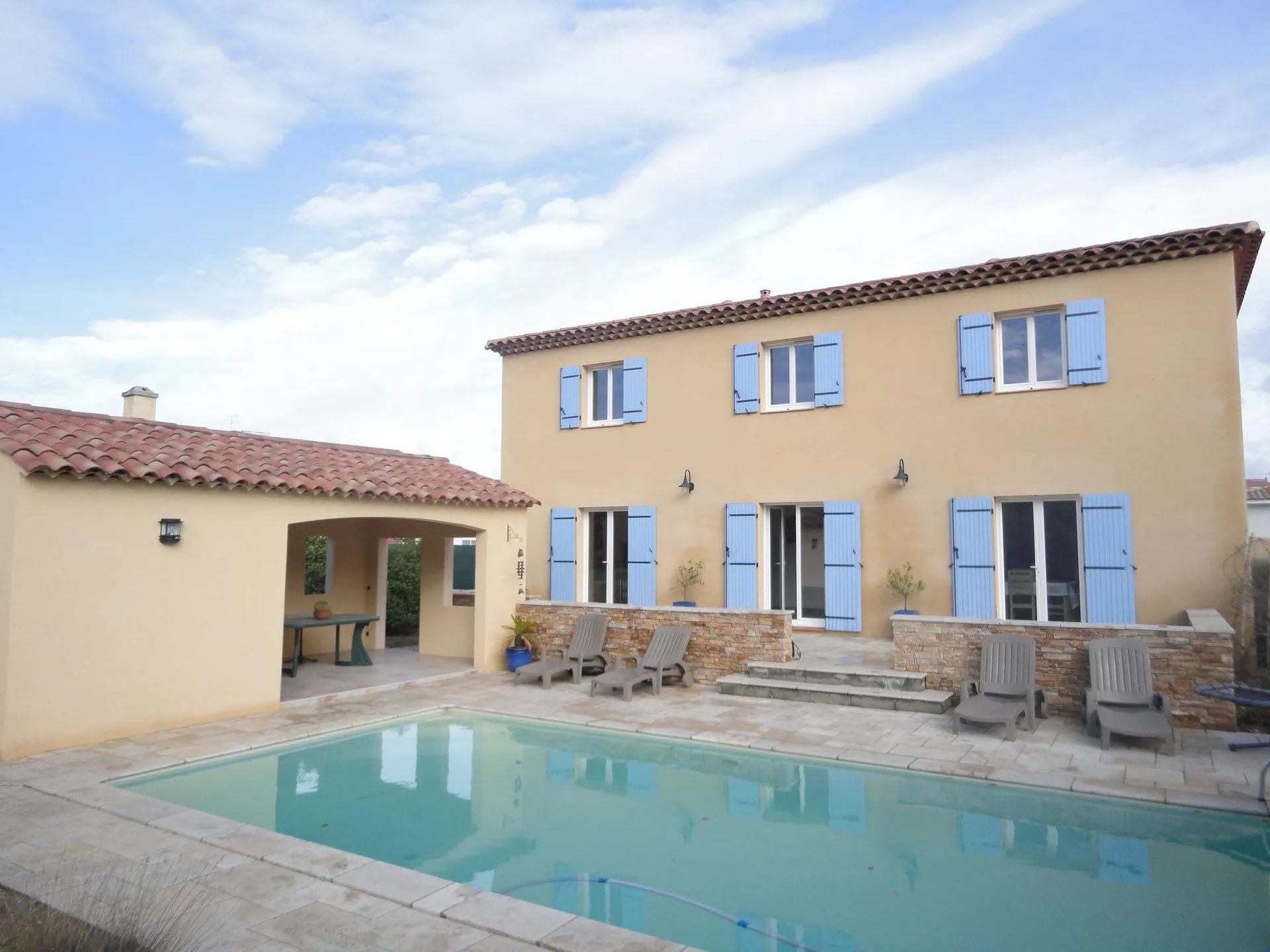 A VENDRE MAISON ROQUEFORT LA BEDOULE