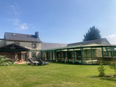 Splendide maison de caractère, à vendre, sur 2 hectares de terrain situé sur l'axe Caudebec en Caux / A13