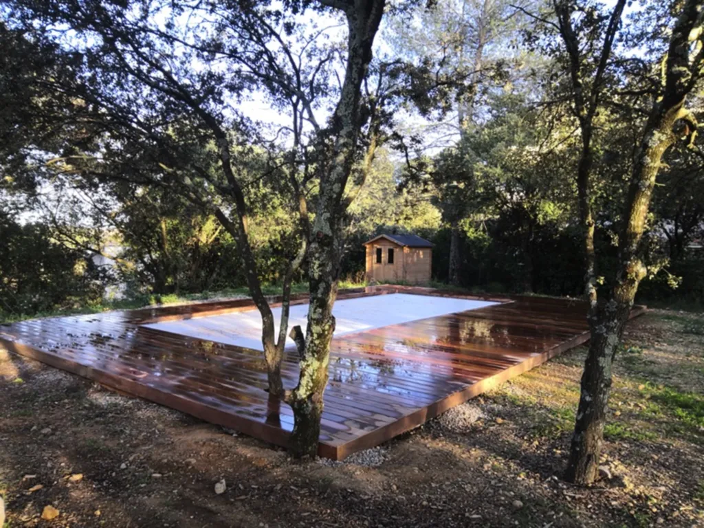 Terrasse en bois exotique Ipé de 77 m²  un aménagement haut de gamme, durable et sans entretien à Montferrier-sur-Lez Proche de Montpellier