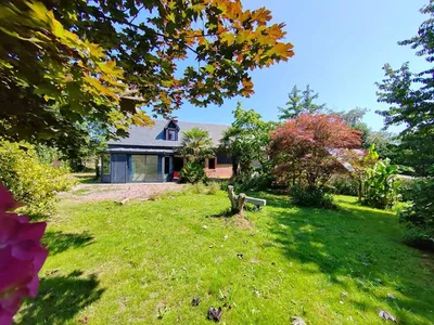 A vendre, Demeure de Charme avec Maison d'Amis et joli jardin d'env. 2 000 m², dans la région de Honfleur 14600