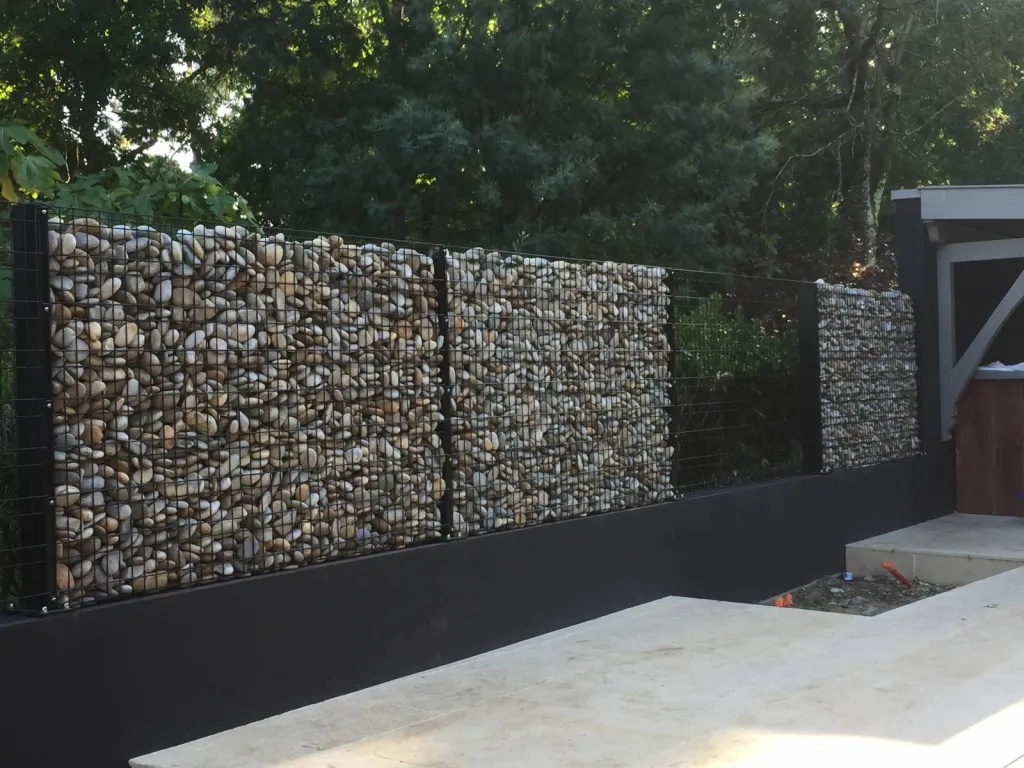 RÉALISATION DE CLÔTURES EN GABION