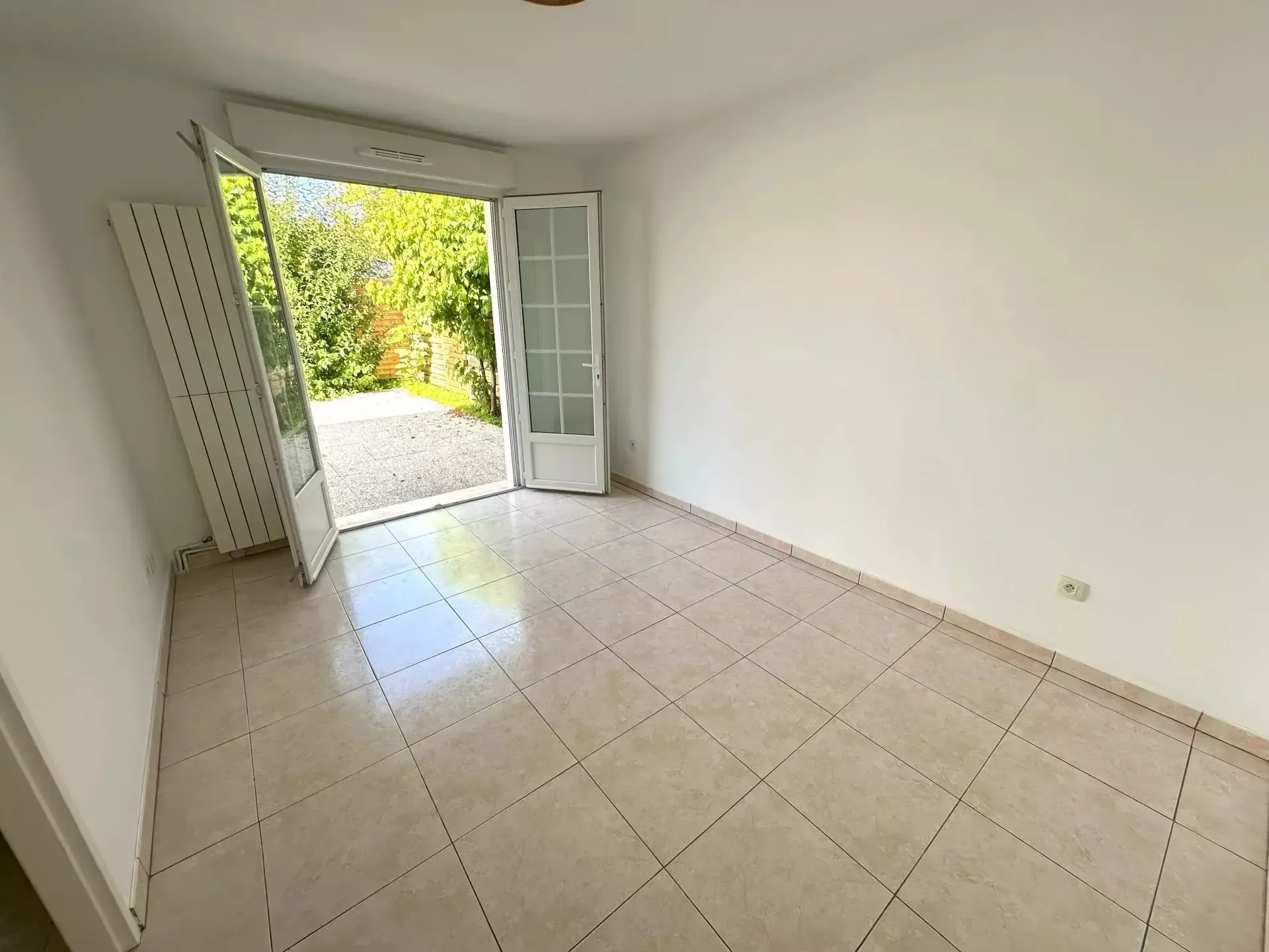 Location maison – 4 pièces – 3 chambres – 105,67 m² – 1 500 € / mois