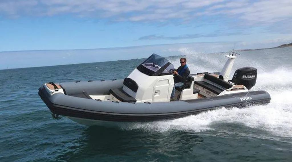 Semi-rigide familial à louer à Bandol