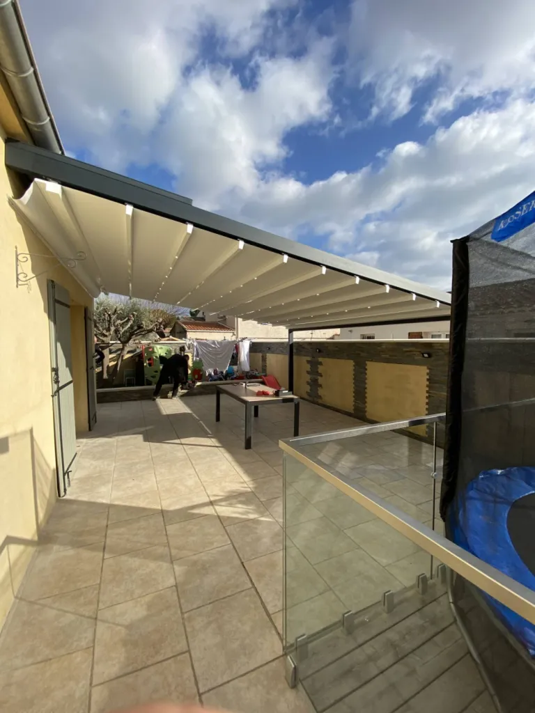 vélum sur mesure étanche pour restaurant marseille