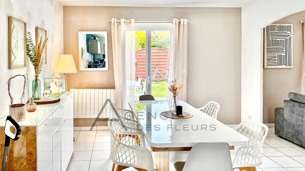 À vendre, charmant pavillon de 100 m² édifiée sur un terrain de 401 m²  sur la commune de OISSEL 76350
