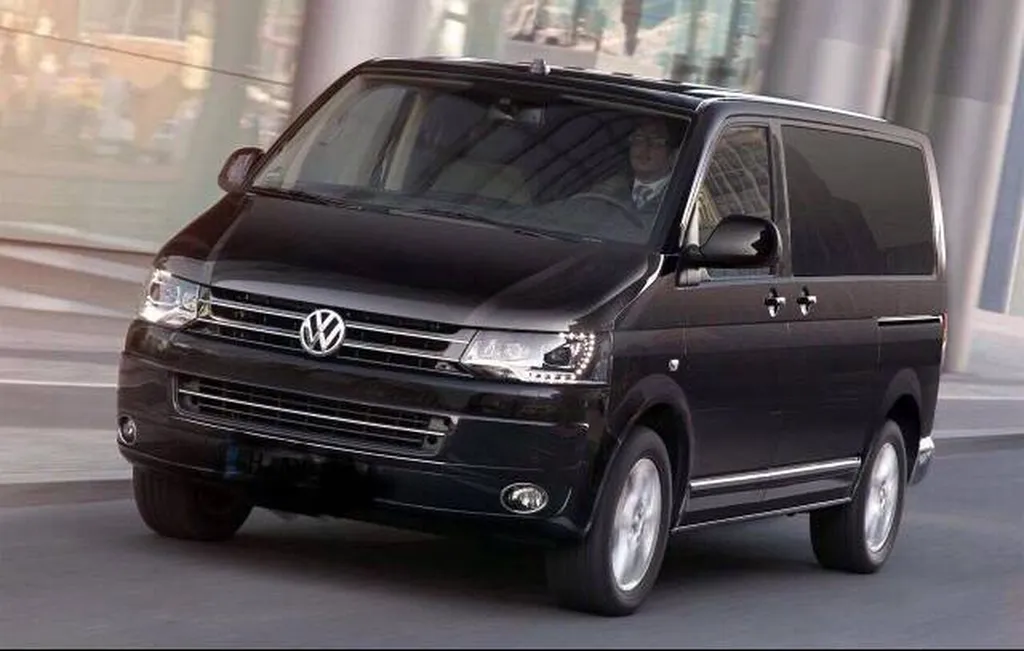 Location minibus avec chauffeur à marseille pour 10 personnes