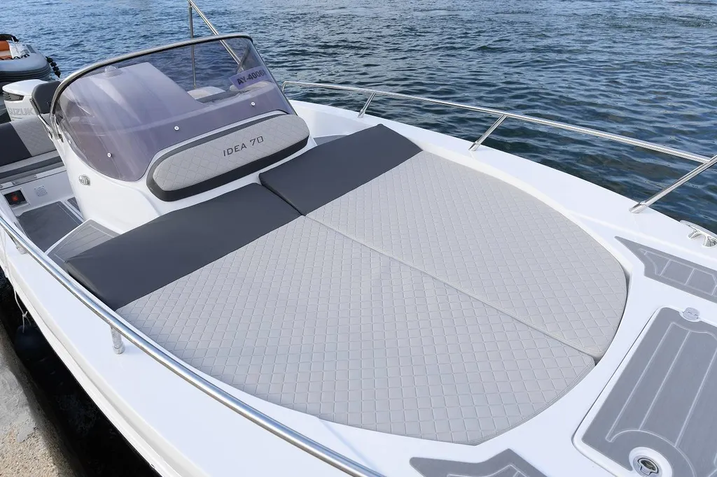 Concessionnaire de bateaux à moteur Idea à Toulon