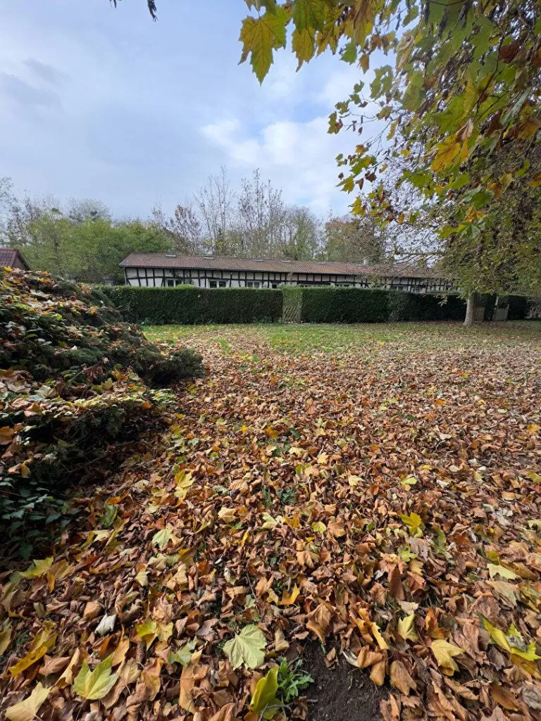 A vendre immeuble de rapport de 520 m² édifié sur 2800 m² de terrain sur la commune de SUR LE PORT SAINT OUEN 76520