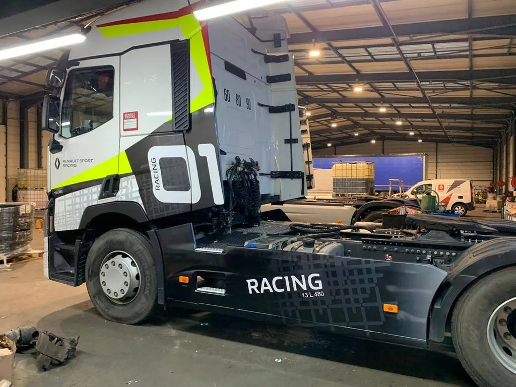 Transformez votre flotte automobile notre service de covering dans les Hauts-de-France !