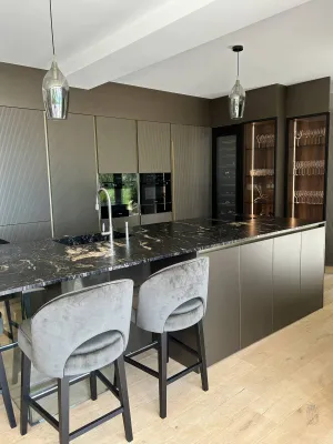 Réalisation d'une cuisine italienne de prestige sur mesure à Sanary sur Mer dans le 83