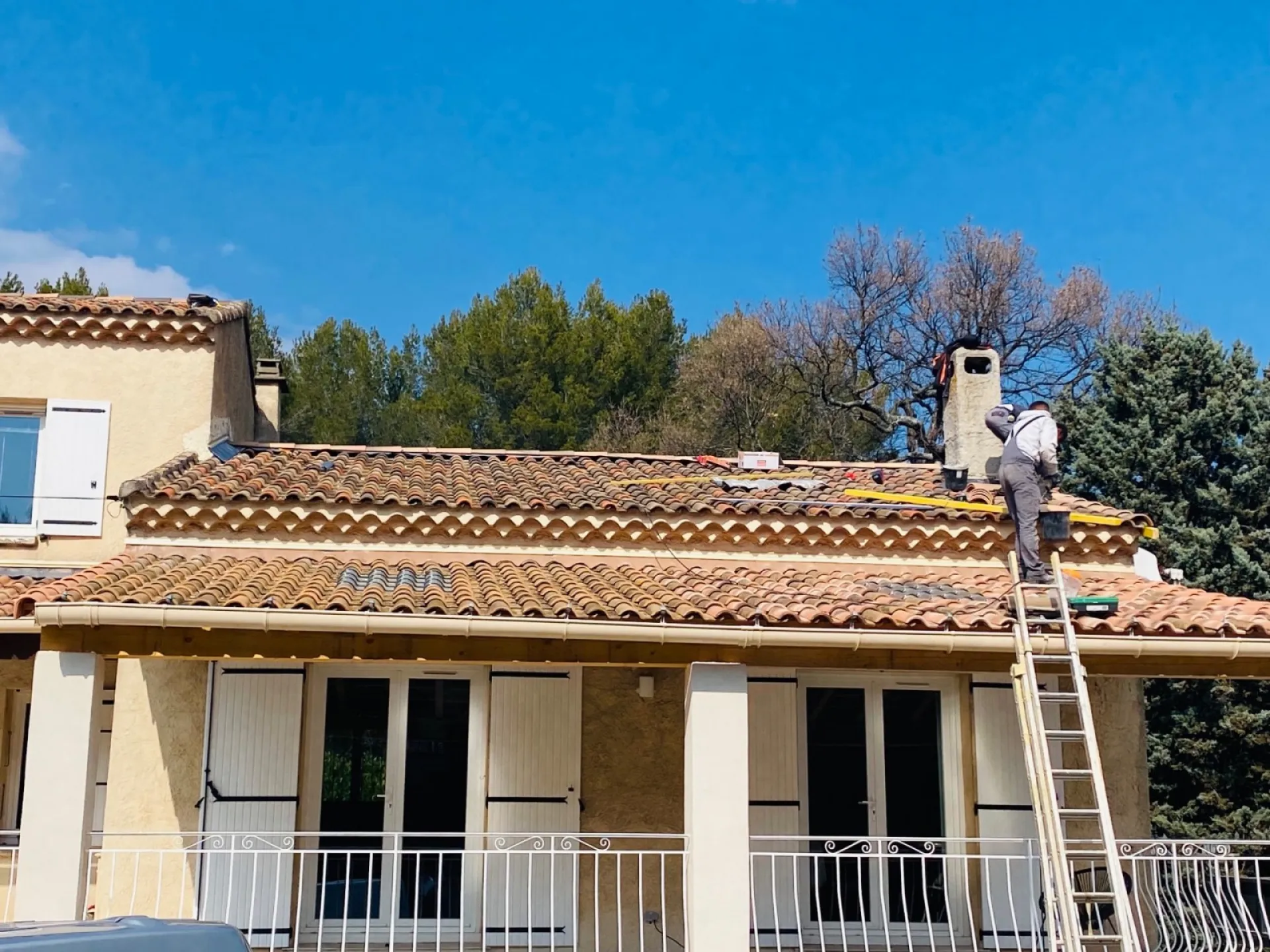 chantier de rénovation de toiture sur gardanne