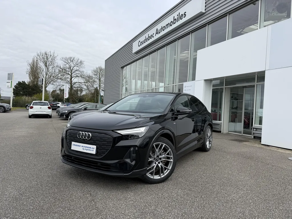 Audi Q4 e-tron d'occasion S-line 204 ch disponible chez votre concessionnaire à La Frénaye, proche Le Havre