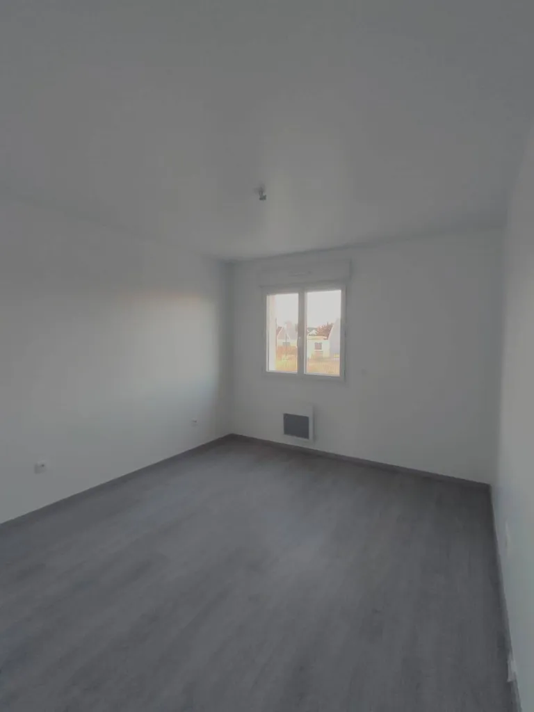 Devis gratuit pour la projection airless blanche d'une maison à Saint Sébastien de Morsent près d'Evreux