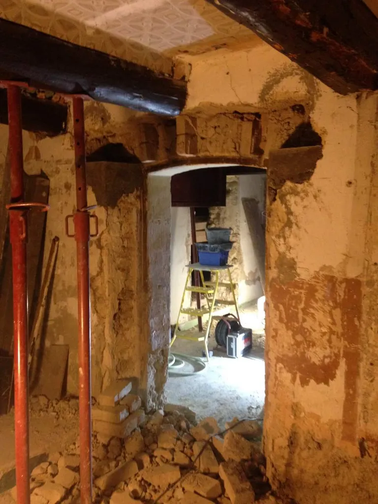 Aménagement du sous-sol d'un pavillon à Salon de Pce - existant