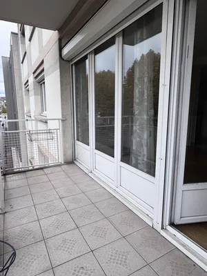 Appartement 4 chambres avec garage + cave / AVENUE JACQUES CARTIER