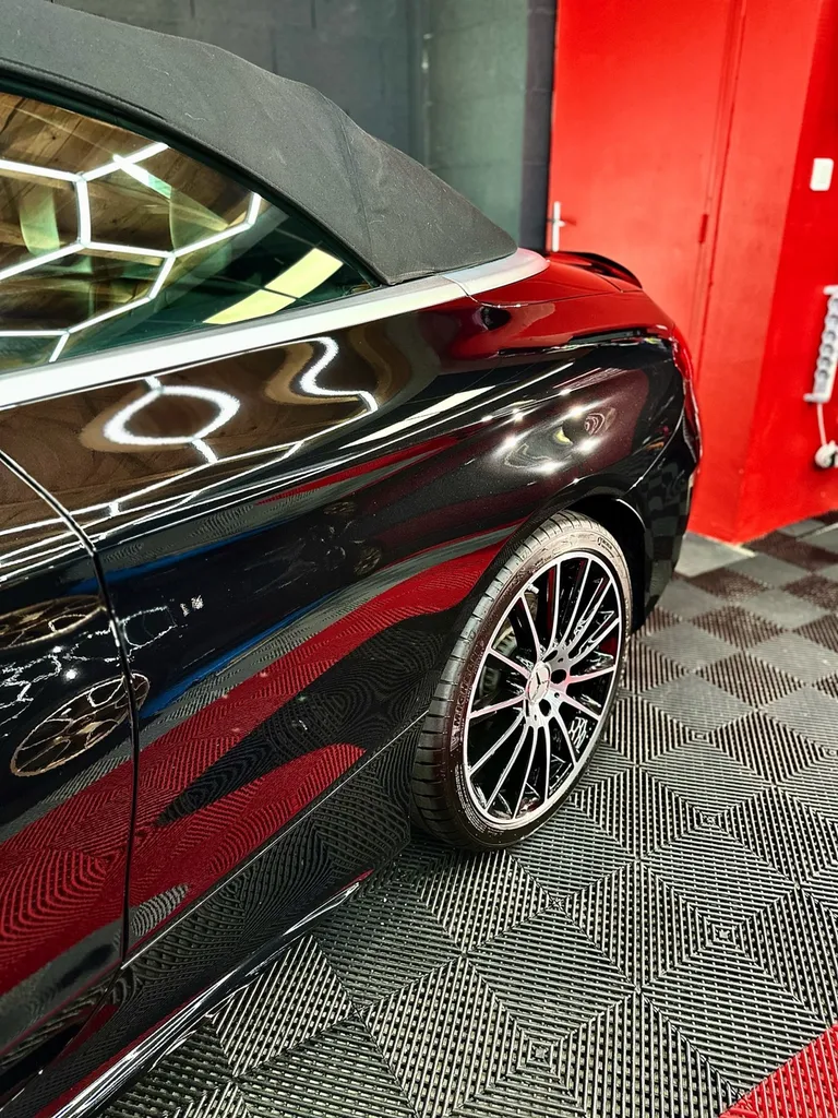 film de protection carrosserie PPF Lyon traitement céramique carrosserie traitement céramique des jantes Mercedes C43 AMG cabriolet 