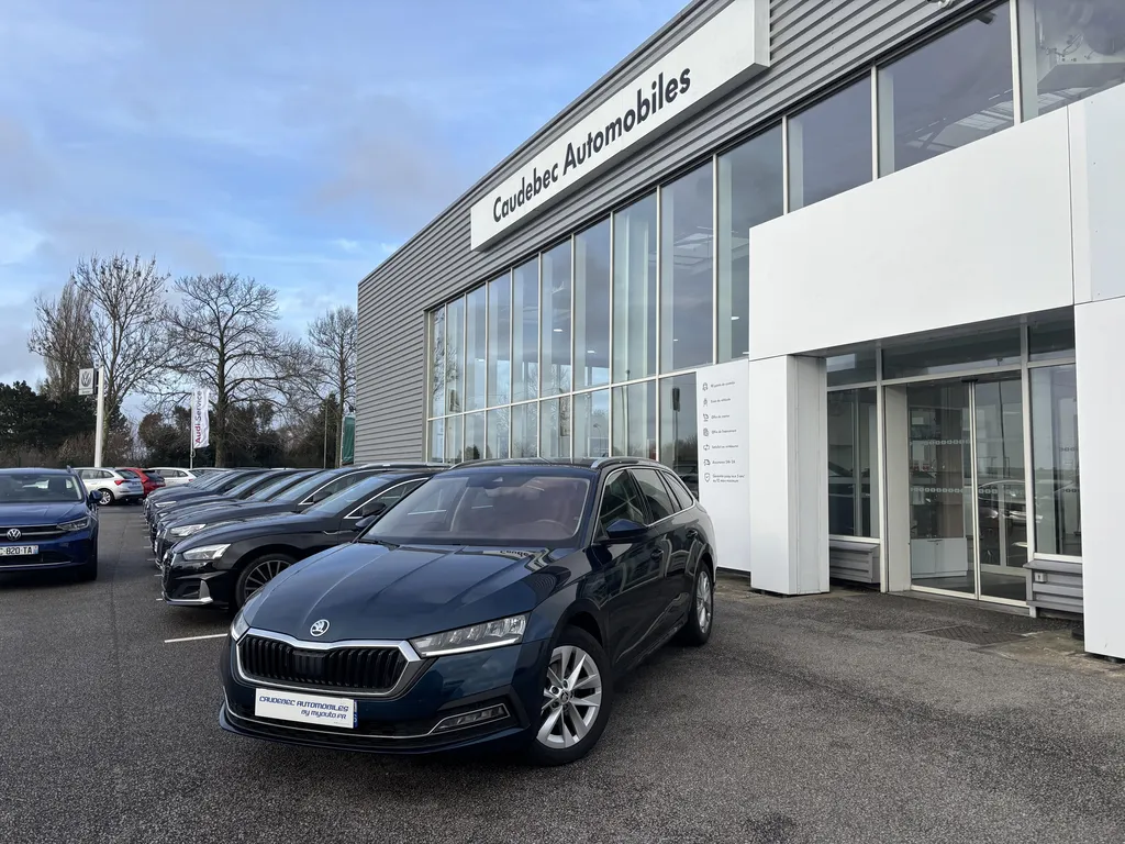 Achat voiture occasion SKODA Octavia Combi à La Frénaye proche Le Havre chez Caudebec Automobiles by Myauto.fr