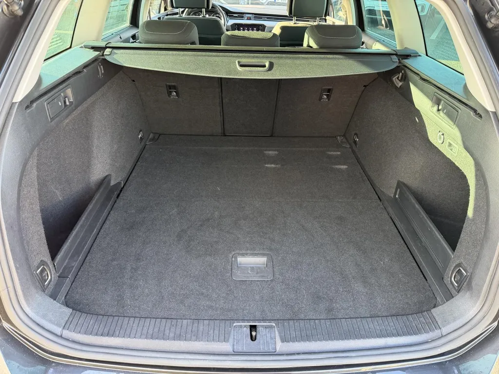 Volkswagen Passat SW occasion diesel automatique proche Rouen – Break familial fiable et économique