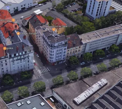 Vente de 26 appartements rénovés avec un jardin sur cour dans bel immeuble ancien de 1905 avec ascenseur à Lyon 7