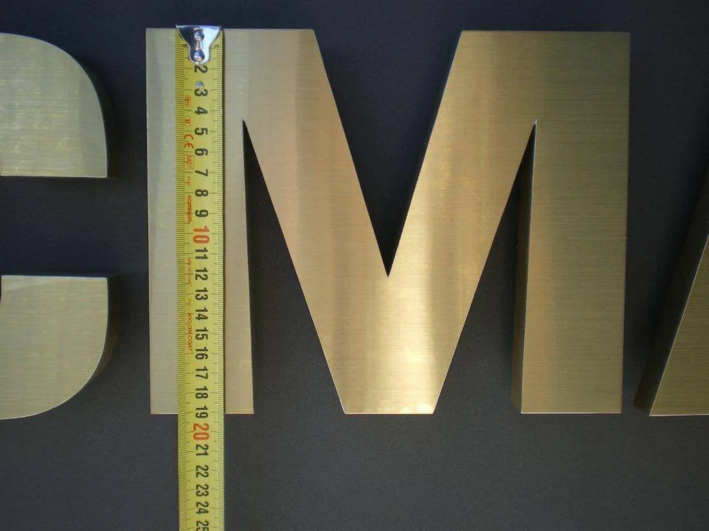 LETTRES  METAL