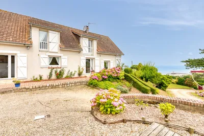A vendre propriété vue mer à Dieppe 76, Normandie .