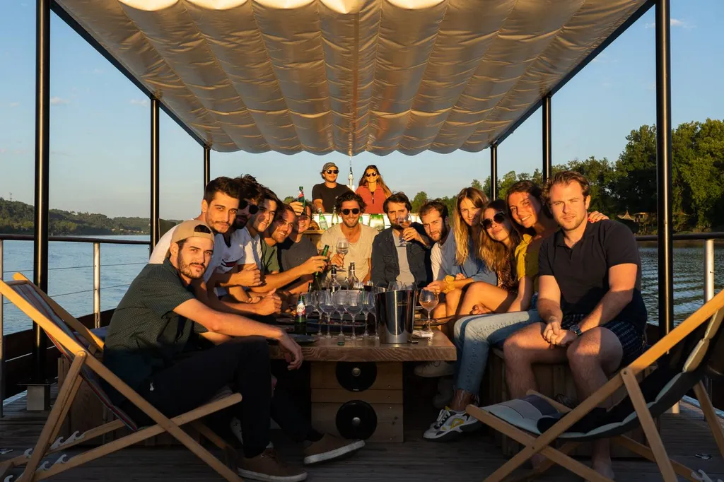 Apéro sur l'eau à Bordeaux 