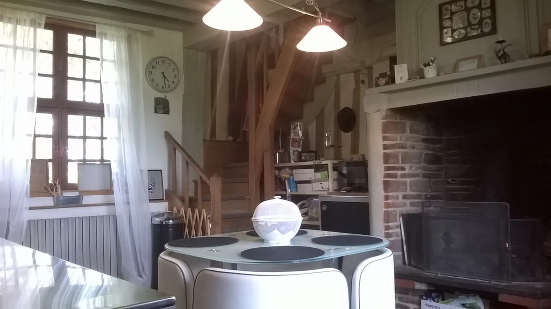 L'Agence Immobilière Terres Et Demeures de Normandie, Saint Valéry en Caux 76460, dans le département de La Seine Maritime 76, vous invite à découvrir cette belle propriété