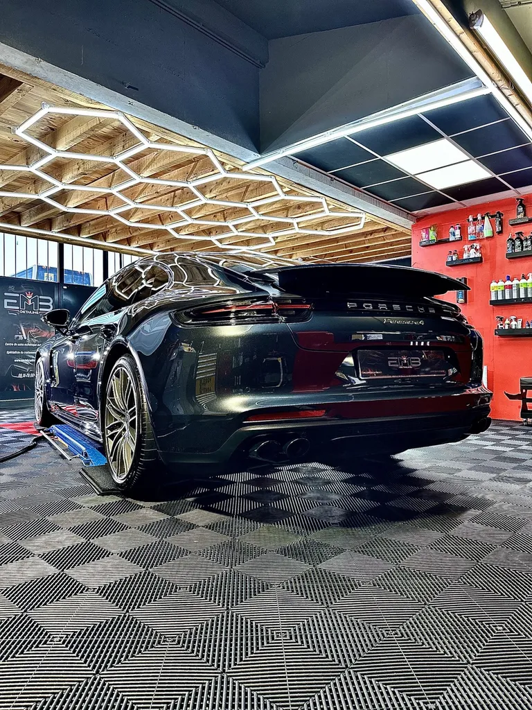 DETAILING Lyon traitement céramique carrosserie Porsche panamera 