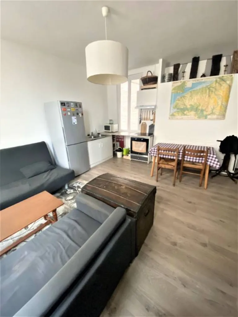 T2 bis hypercentre Hotel de ville de Rouen Vue sur rue sans vis a vis avec Cuisine aménagée et équipée