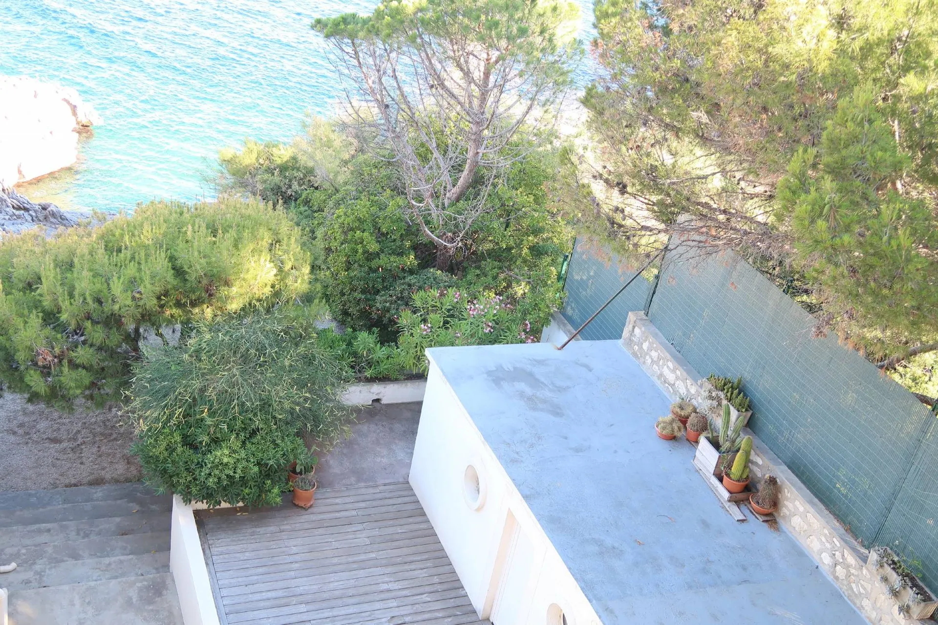 Appartement T2 Cassis unique dans une petite crique avec accès mer, terrasse et solarium 