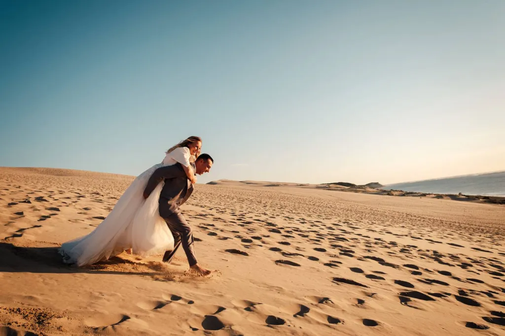 « LOVE IN THE OCEAN », UN DÉCOR DE MARIAGE ROMANTIQUE SUR LE THÈME DE L’OCÉAN  PROPOSÉ PAR VOTRE AGENCE DE WEDDING PLANNER ENTRE LE CAP FERRET ET BORDEAUX 