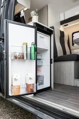 REFRIGERATEUR A COMPRESSION 84 L