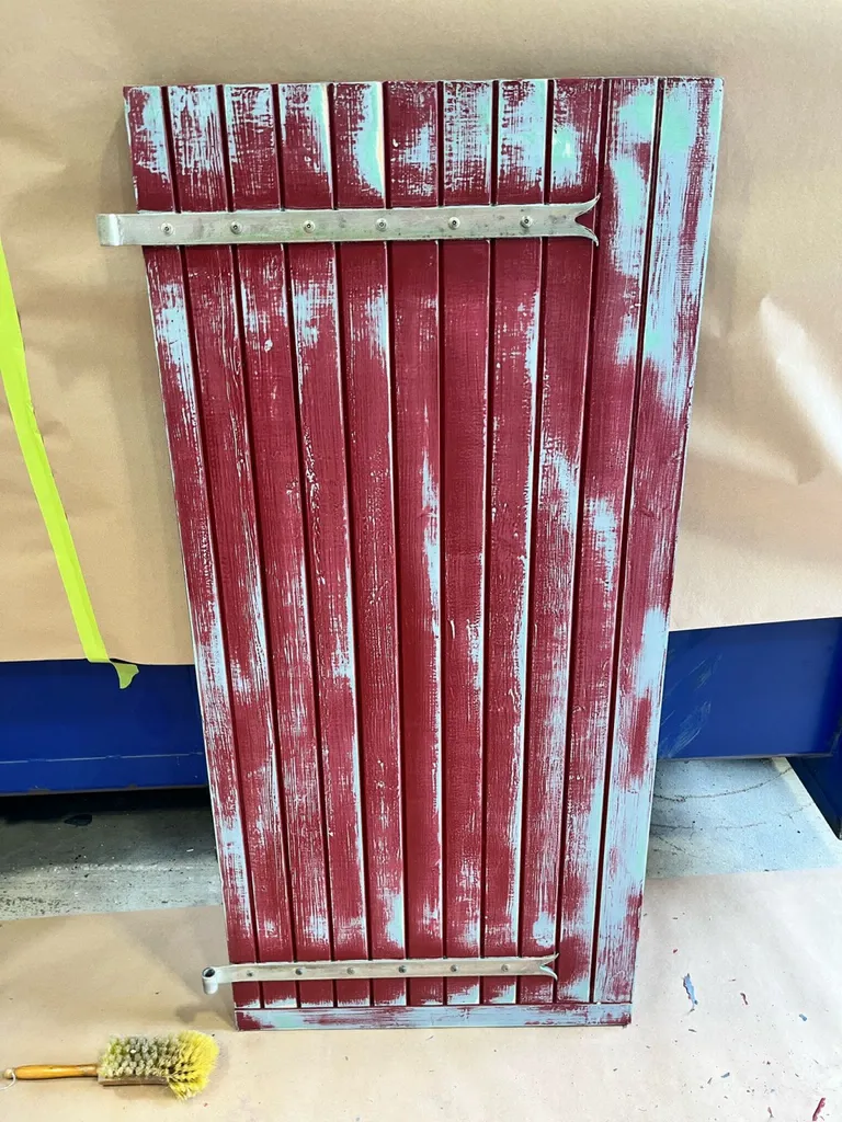 Peinture extérieure, ravalement, volets, fenêtres, portails, colombages...dans tout le Calvados, Eure, seine maritime, eure et Loire et région Parisienne.