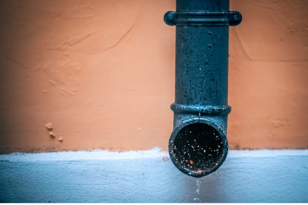 curage de canalisations dans entreprise industrielle suite bouchons Bollène Vaucluse 