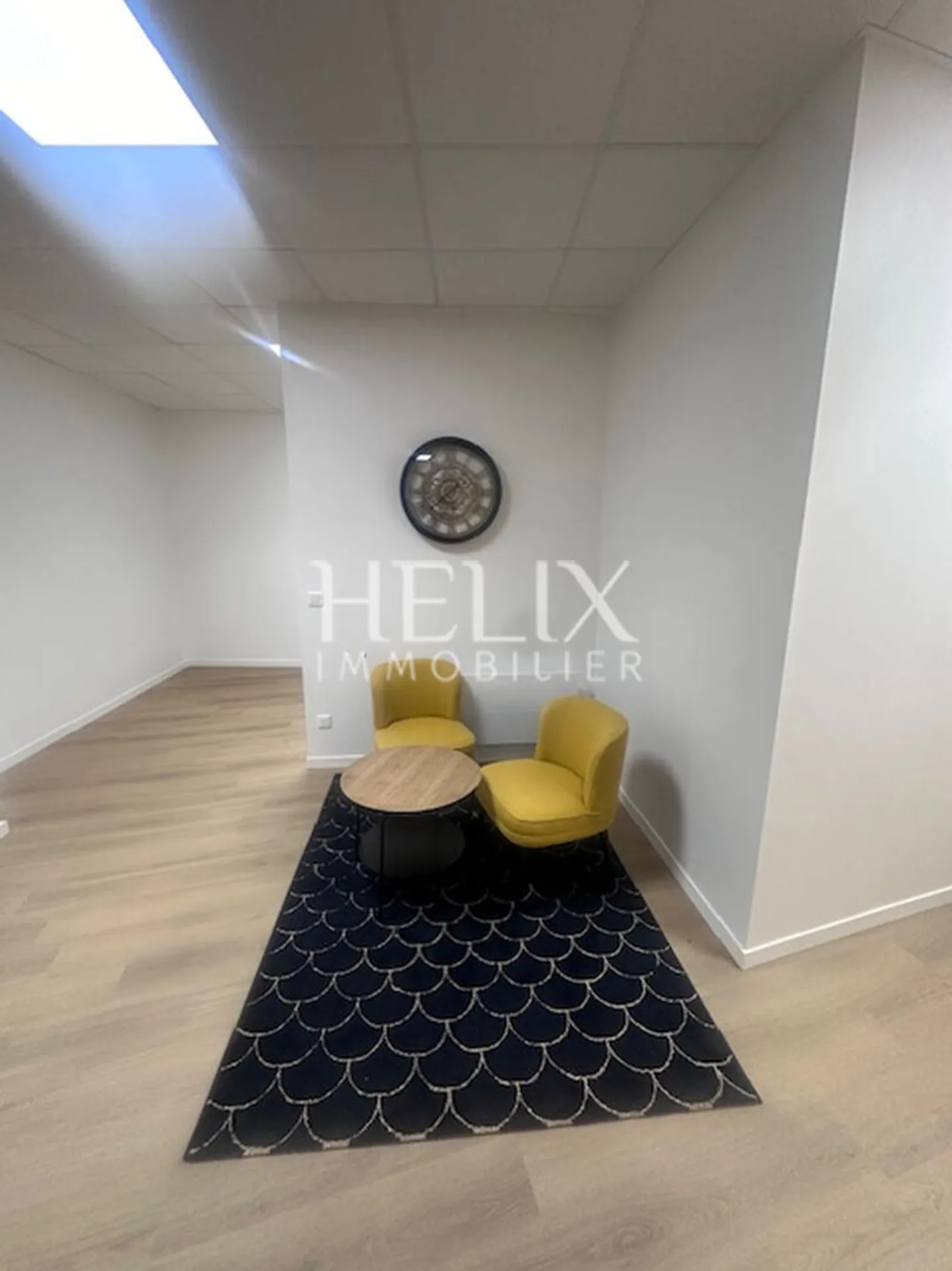 Location d'un bureau à Saint Germain en Laye dans un immeuble entiérement rénové